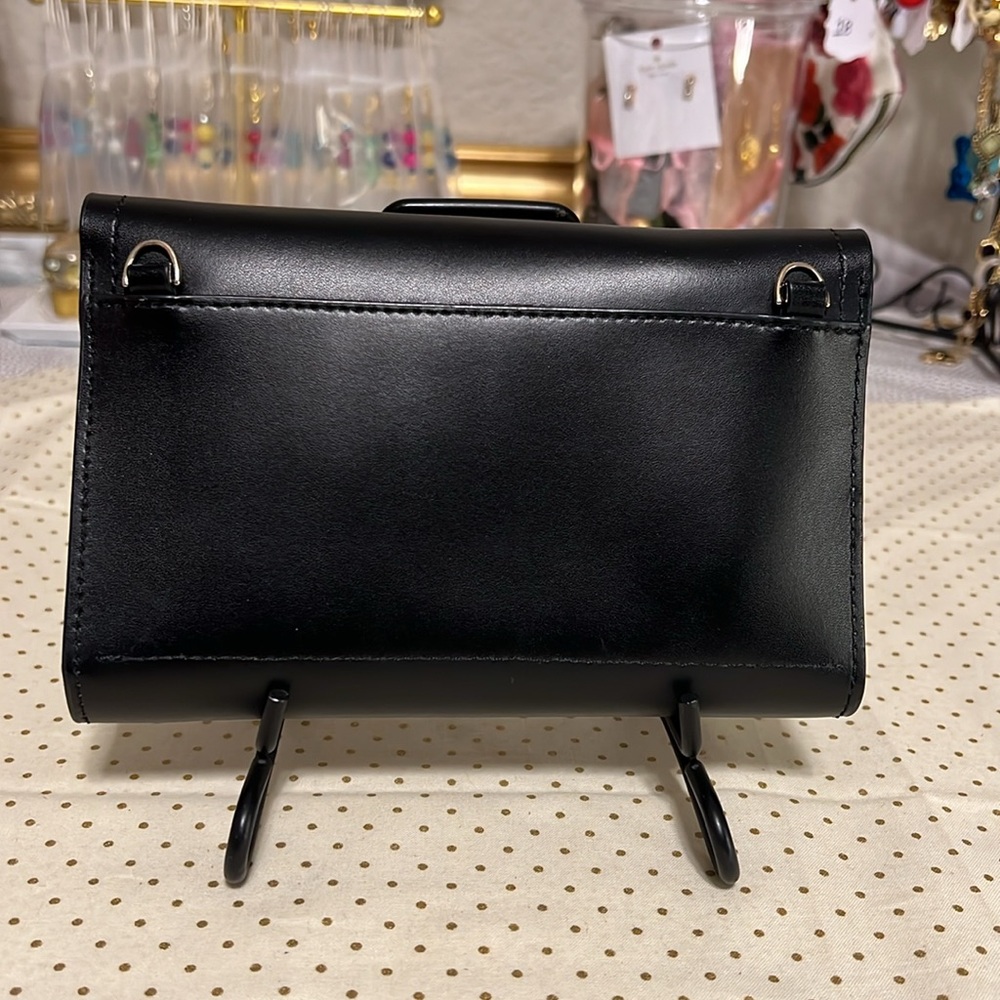 Kate Spade Oversized “Wallet On A String” With Le… - image 3